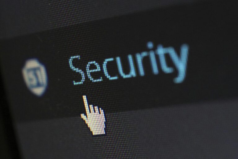 How to Protect Your Eyes During Screen Time: Simple Tips for Eye Care